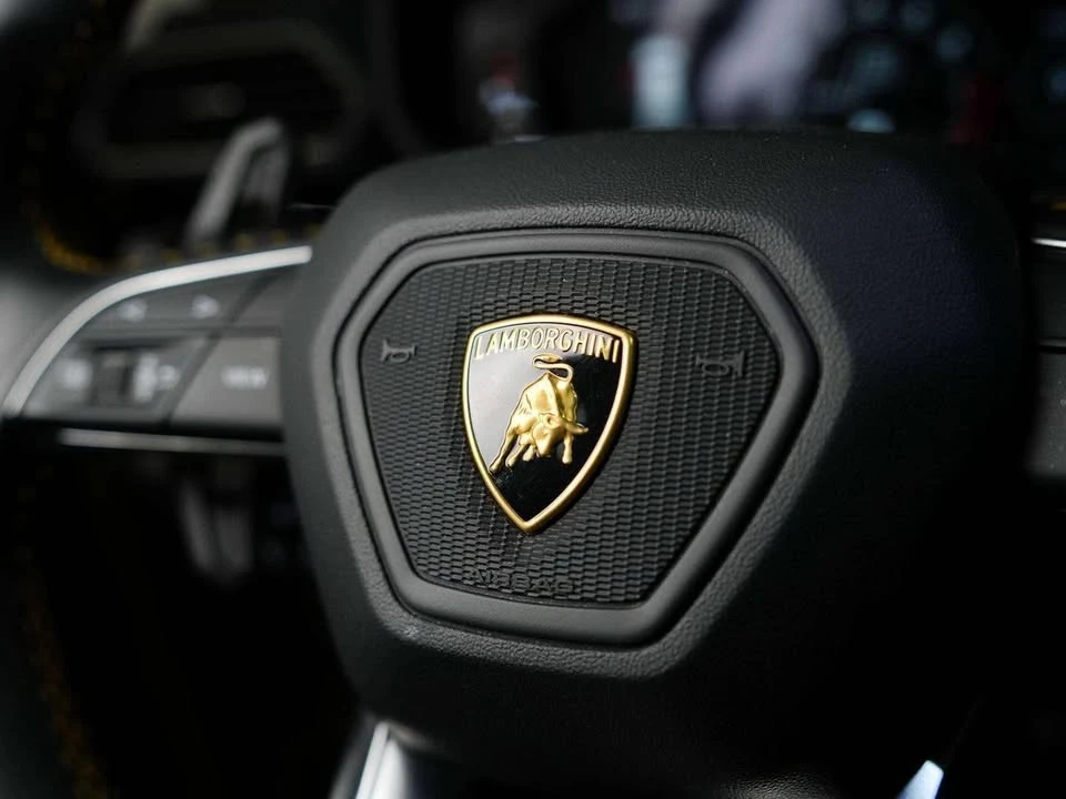 2022 Lamborghini Urus - Image 14 of 20