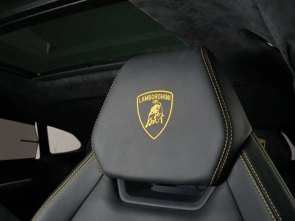 2022 Lamborghini Urus - Image 11 of 20