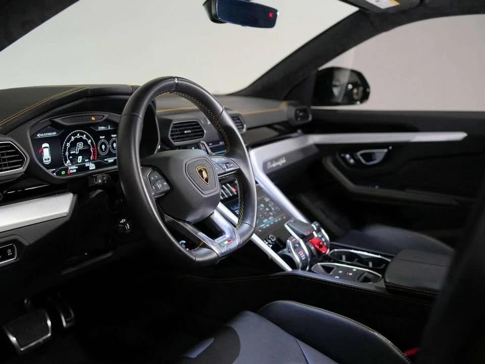 2022 Lamborghini Urus - Image 10 of 20