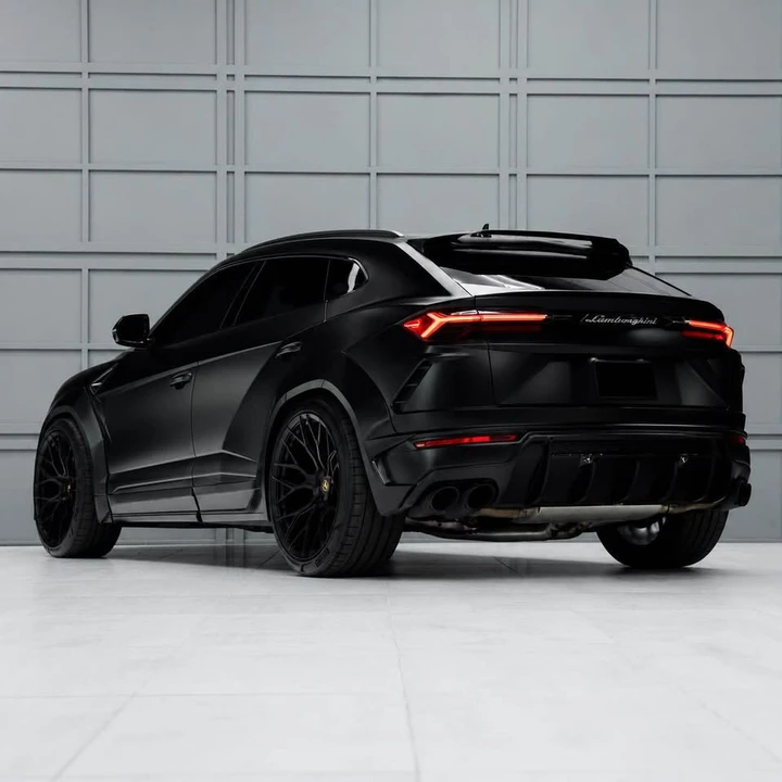 2022 Lamborghini Urus - Image 2 of 9