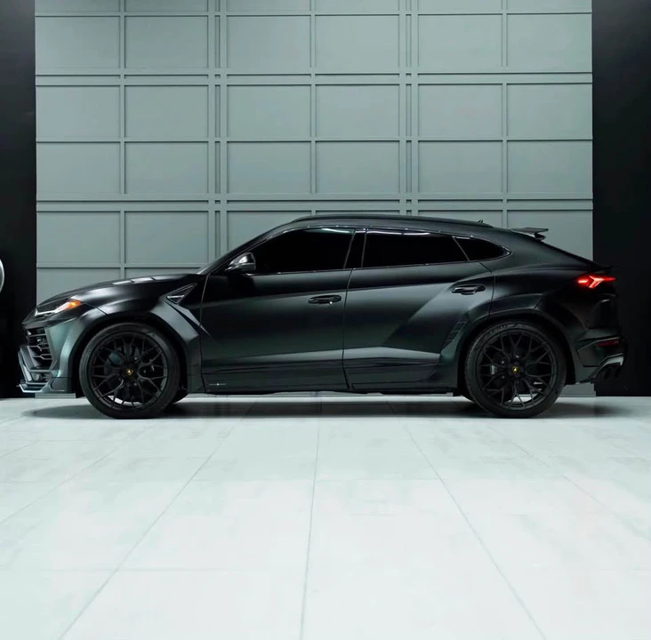 2022 Lamborghini Urus - Image 8 of 9