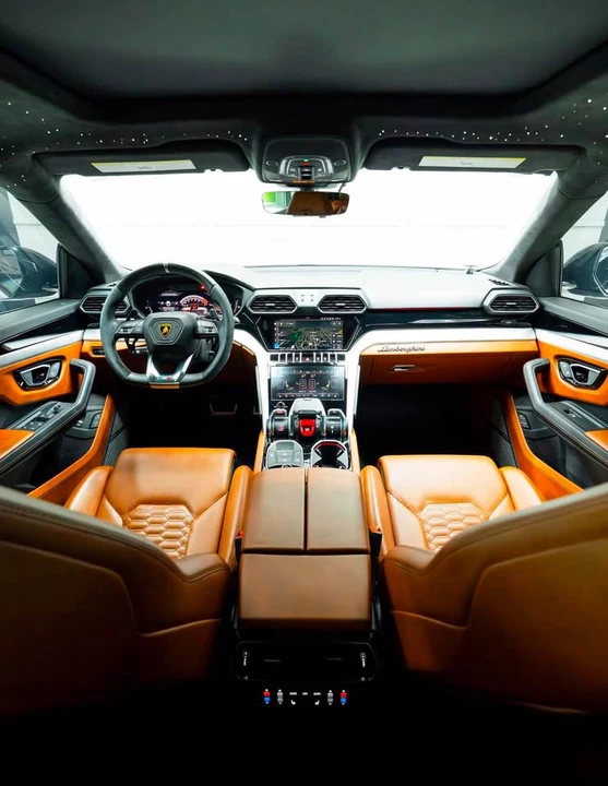 2022 Lamborghini Urus - Image 4 of 9