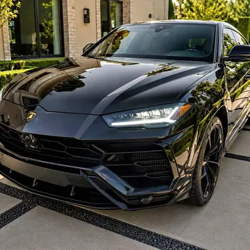 2022 Lamborghini Urus S