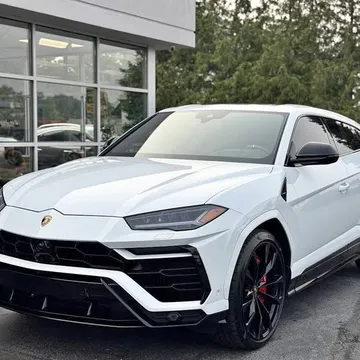 2022 Lamborghini Urus Base