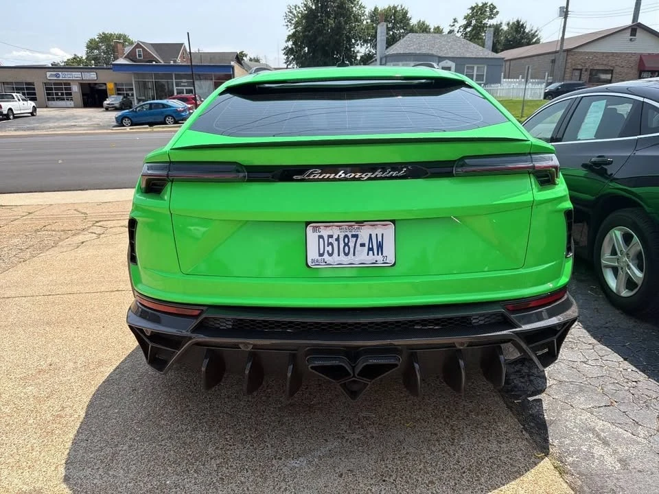 2022 Lamborghini Urus - Image 5 of 5