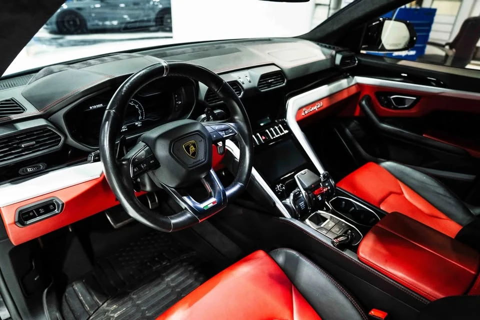 2022 Lamborghini Urus - Image 18 of 20