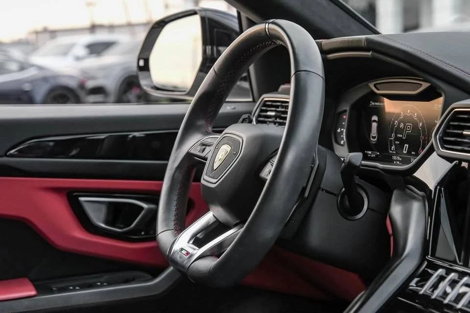 2022 Lamborghini Urus - Image 11 of 20