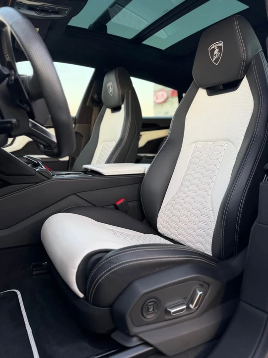 2022 Lamborghini Urus - Image 8 of 14
