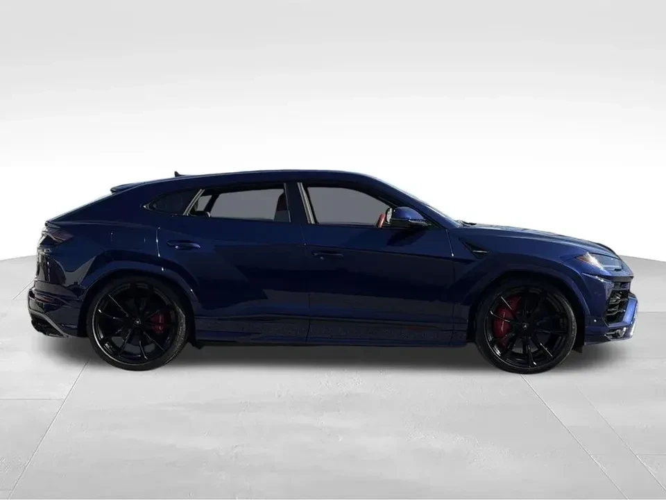 2022 Lamborghini Urus - Image 5 of 16