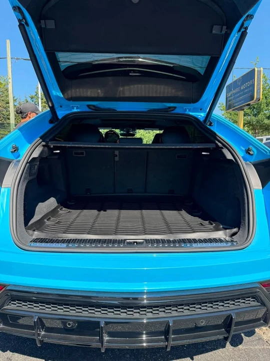 2022 Lamborghini Urus - Image 9 of 12
