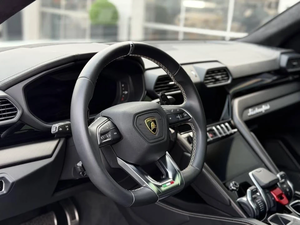 2022 Lamborghini Urus - Image 9 of 20