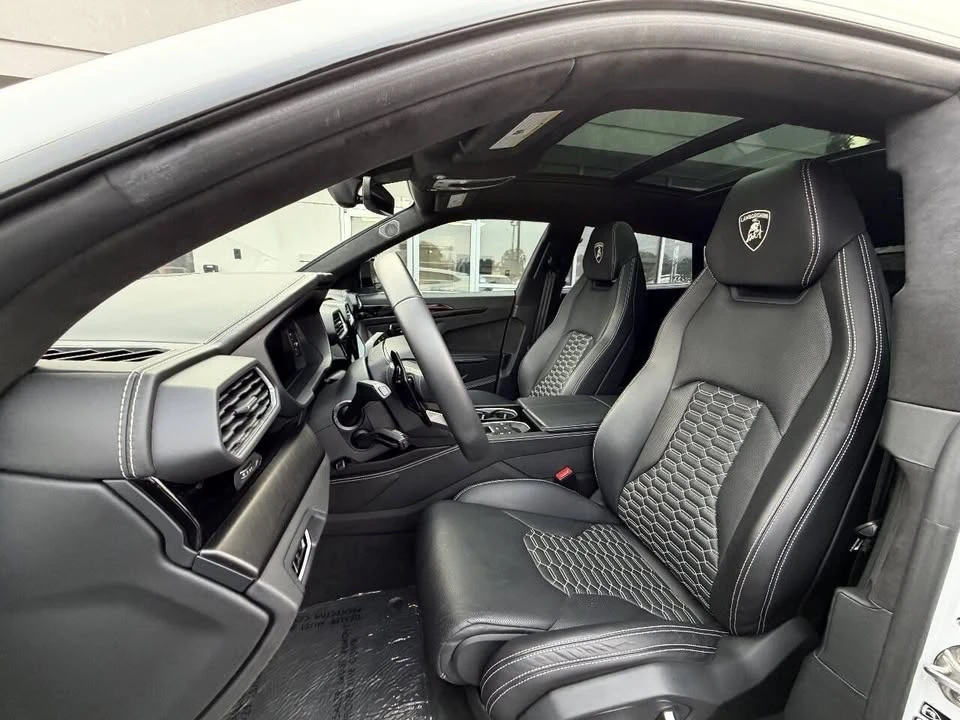 2022 Lamborghini Urus - Image 12 of 20
