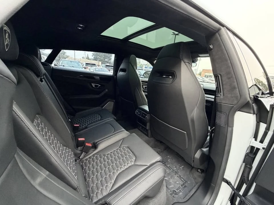 2022 Lamborghini Urus - Image 15 of 20