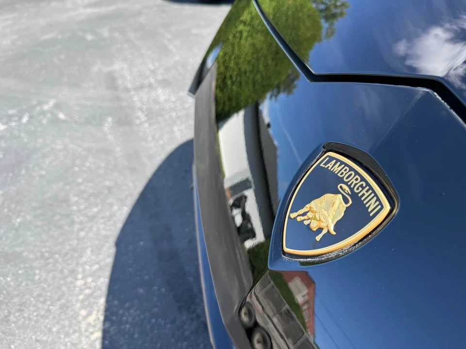 2022 Lamborghini Urus - Image 11 of 20