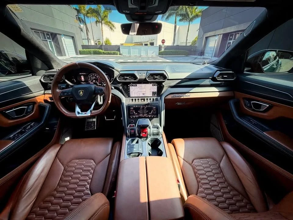 2022 Lamborghini Urus - Image 14 of 20