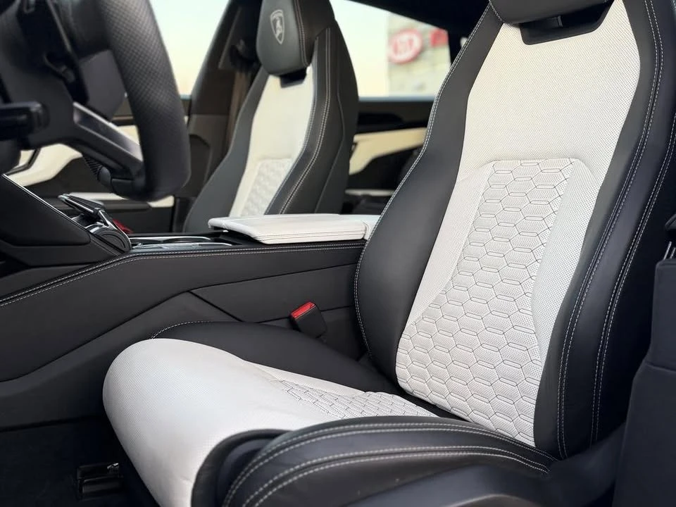 2022 Lamborghini Urus - Image 11 of 15