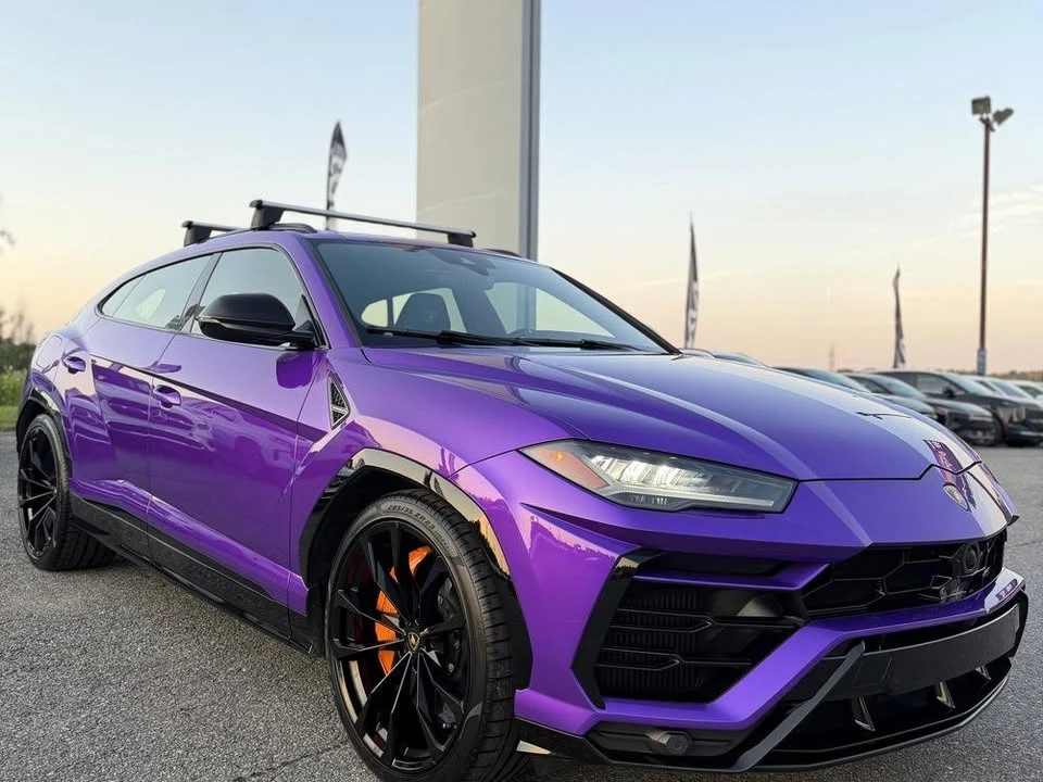 2022 Lamborghini Urus - Image 2 of 15