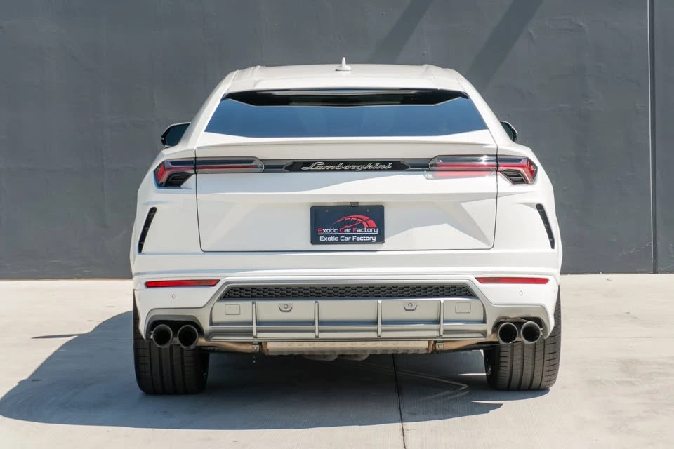 2022 Lamborghini Urus - Image 7 of 20