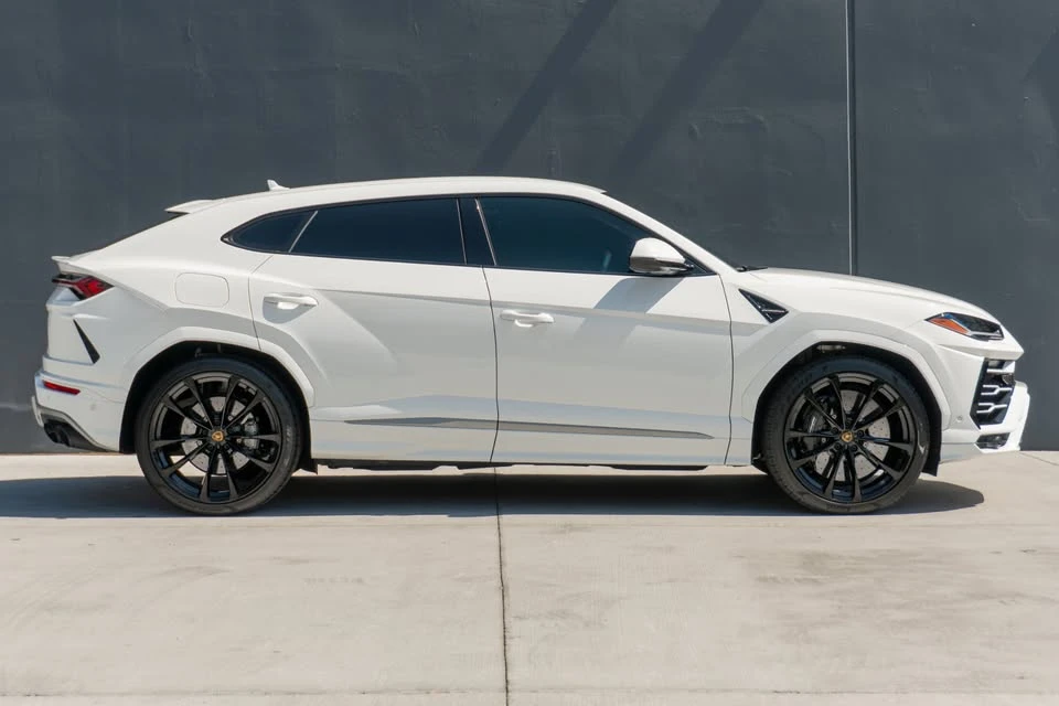 2022 Lamborghini Urus - Image 5 of 20