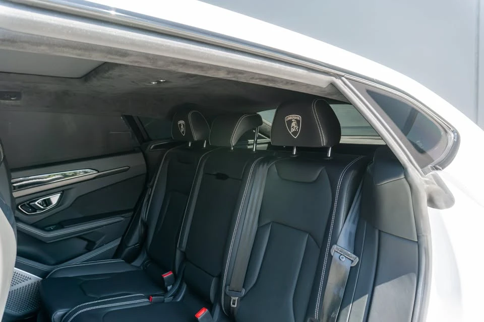 2022 Lamborghini Urus - Image 10 of 20