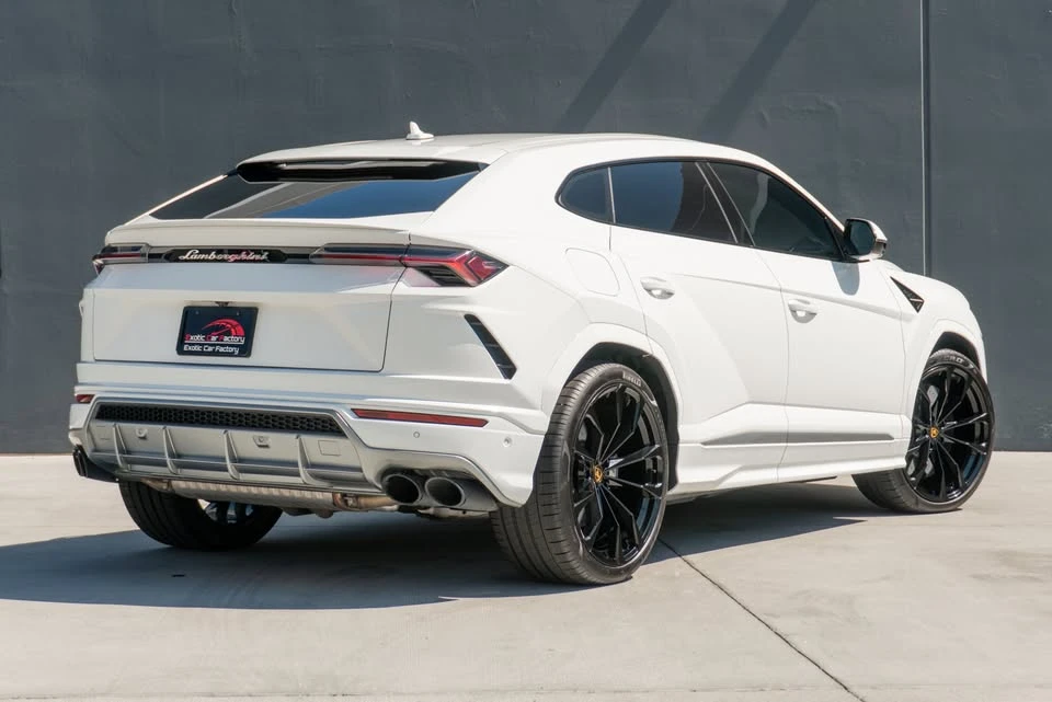2022 Lamborghini Urus - Image 6 of 20