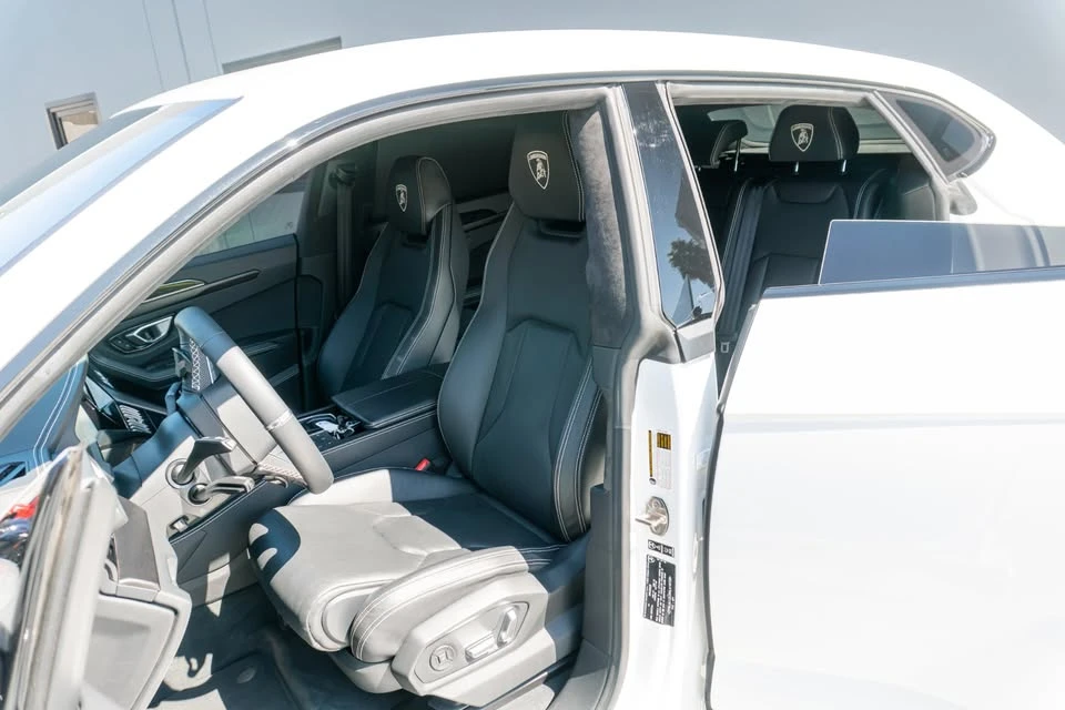 2022 Lamborghini Urus - Image 9 of 20