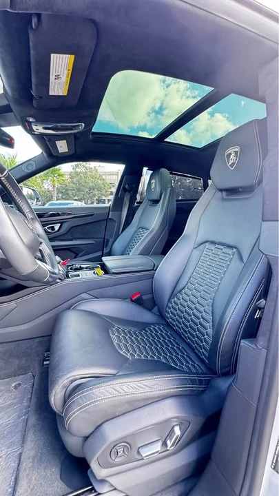 2022 Lamborghini Urus - Image 3 of 18