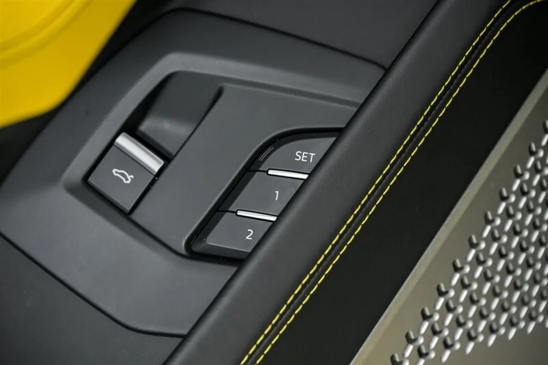 2022 Lamborghini Urus - Image 20 of 21