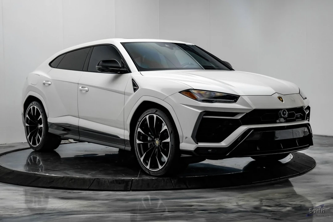 2022 Lamborghini Urus - Image 24 of 31