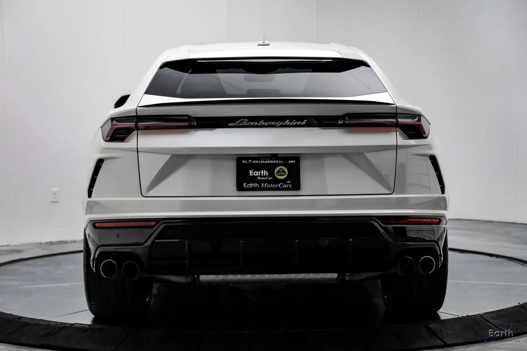 2022 Lamborghini Urus - Image 14 of 31