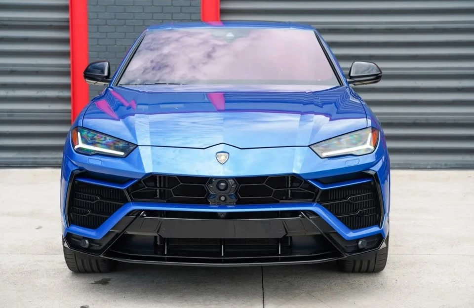 2022 Lamborghini Urus - Image 2 of 13