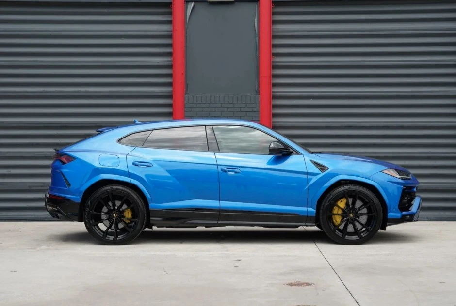 2022 Lamborghini Urus - Image 3 of 13