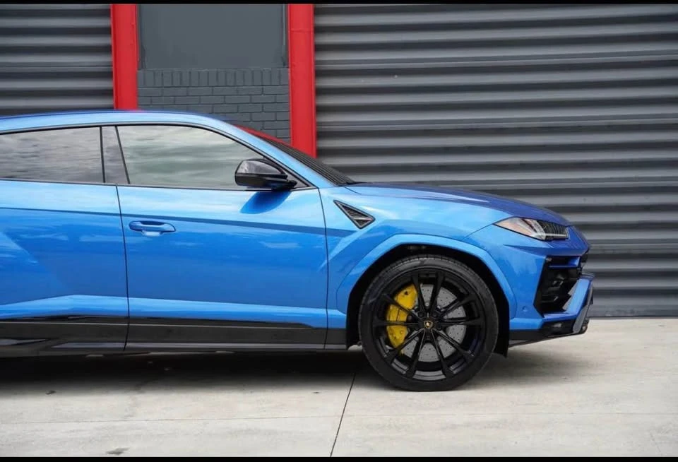2022 Lamborghini Urus - Image 3 of 15