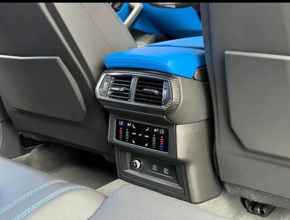 2022 Lamborghini Urus - Image 13 of 15