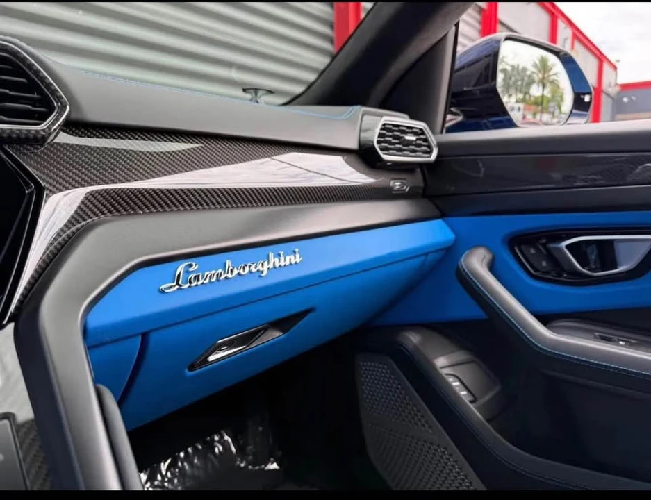 2022 Lamborghini Urus - Image 10 of 15
