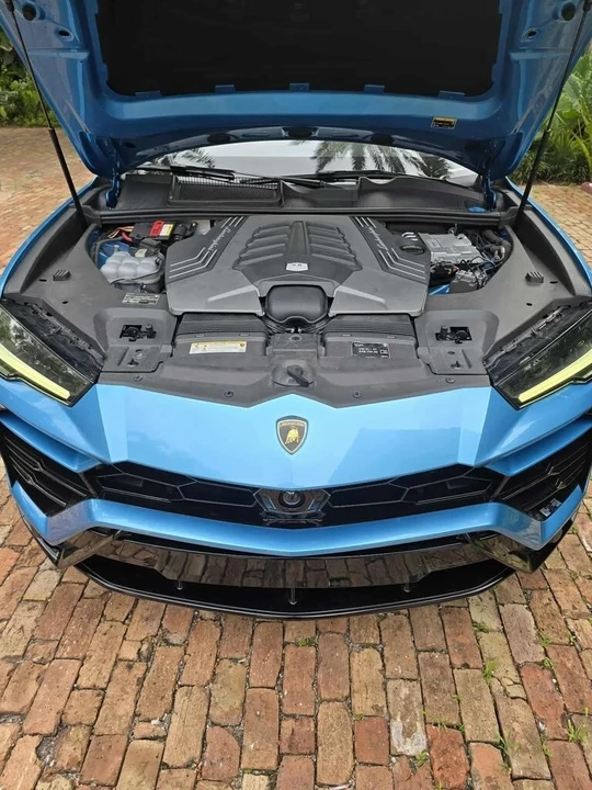 2022 Lamborghini Urus - Image 16 of 21