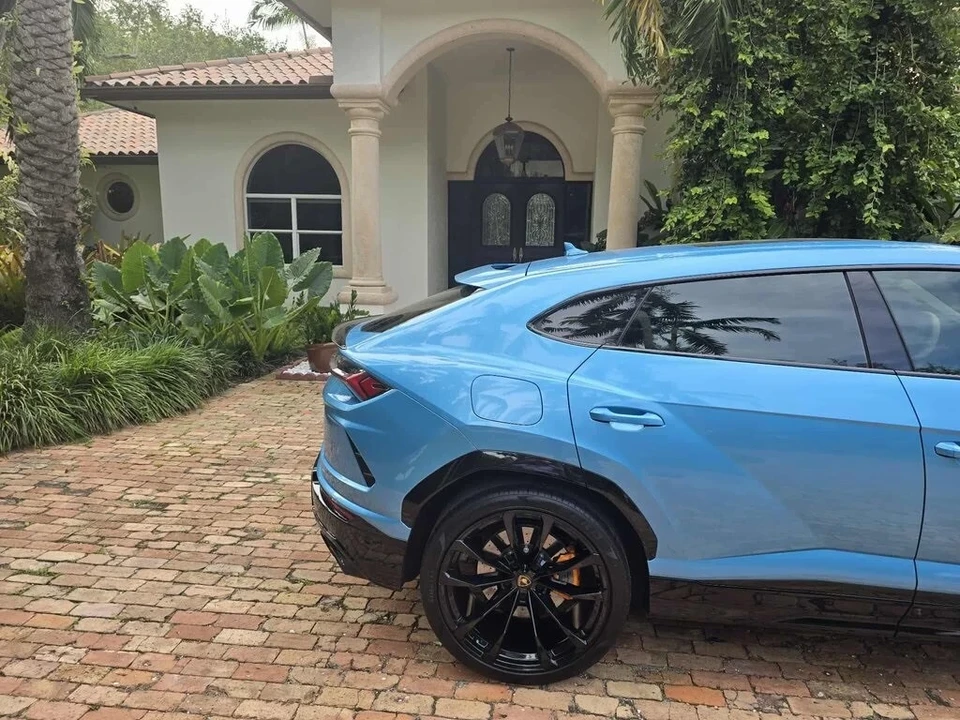 2022 Lamborghini Urus - Image 19 of 21