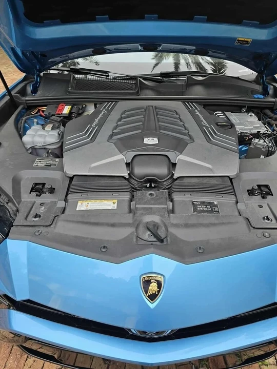 2022 Lamborghini Urus - Image 10 of 21