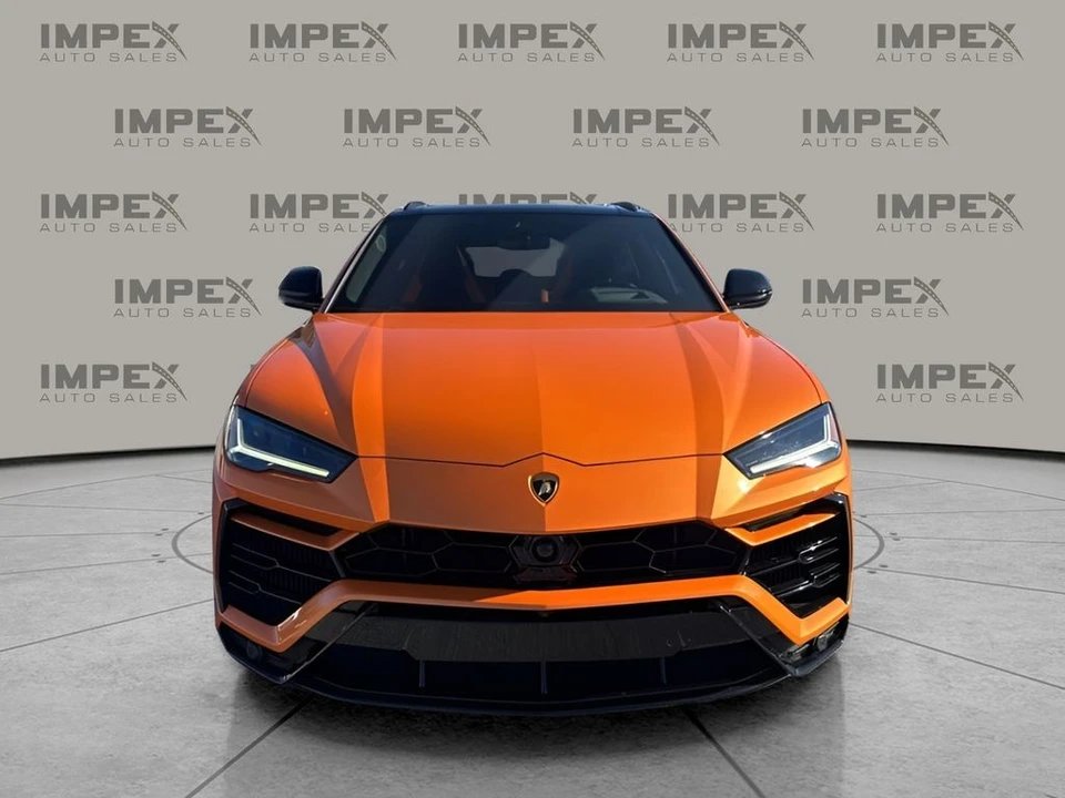 2022 Lamborghini Urus - Image 8 of 12