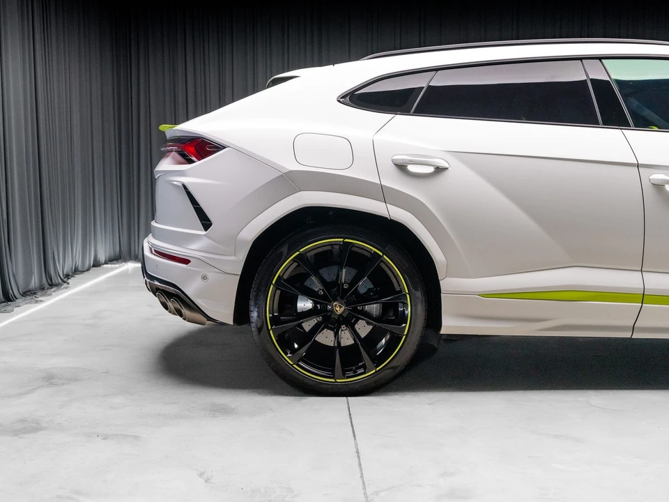 2022 Lamborghini Urus - Image 31 of 31