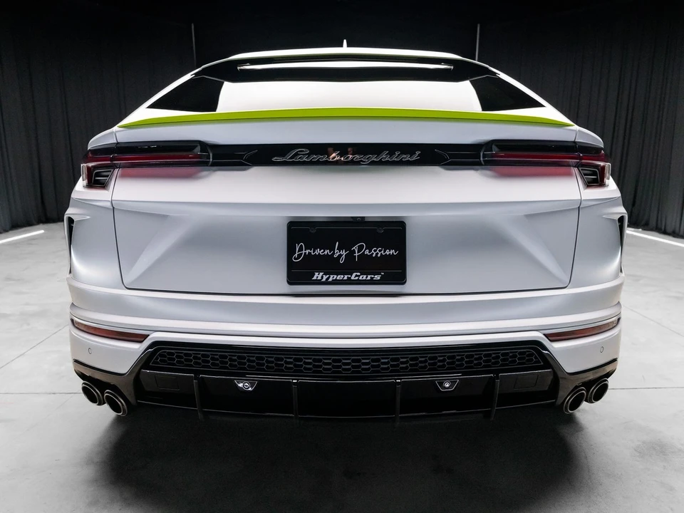 2022 Lamborghini Urus - Image 13 of 31