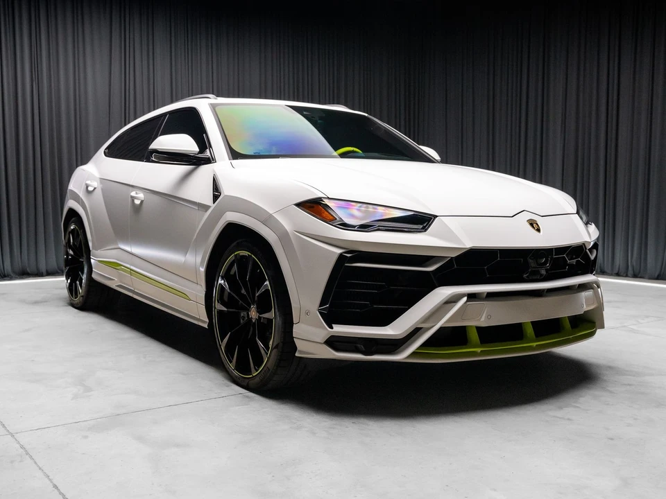 2022 Lamborghini Urus - Image 16 of 31