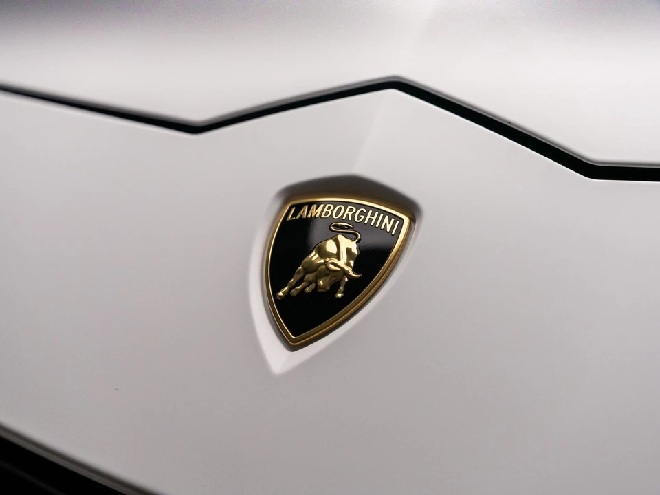 2022 Lamborghini Urus - Image 21 of 31