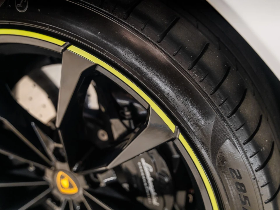 2022 Lamborghini Urus - Image 25 of 31