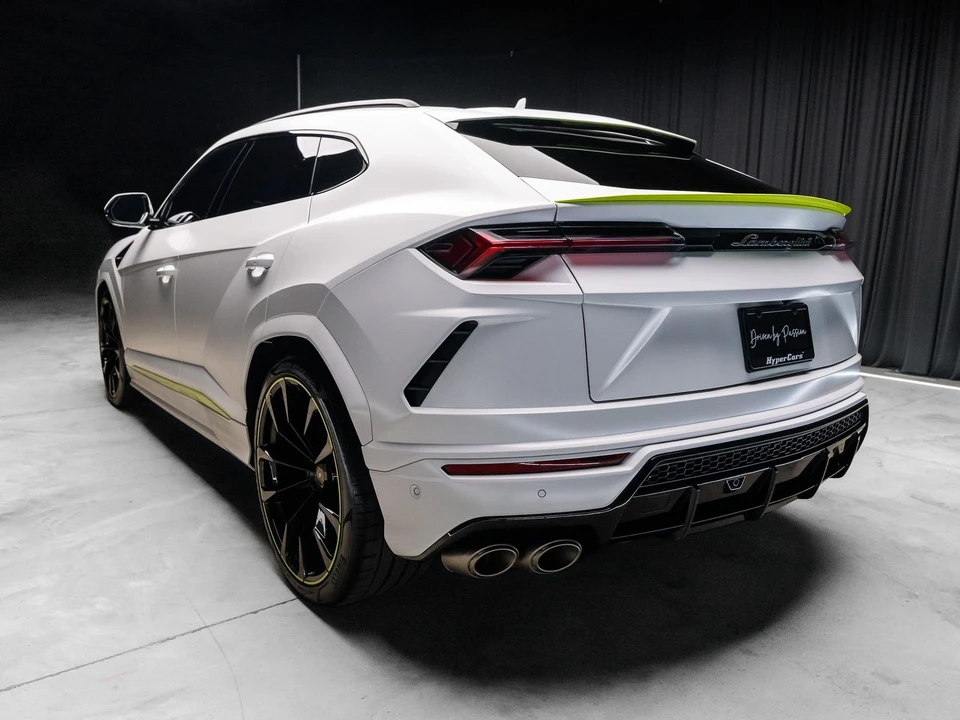2022 Lamborghini Urus - Image 12 of 31