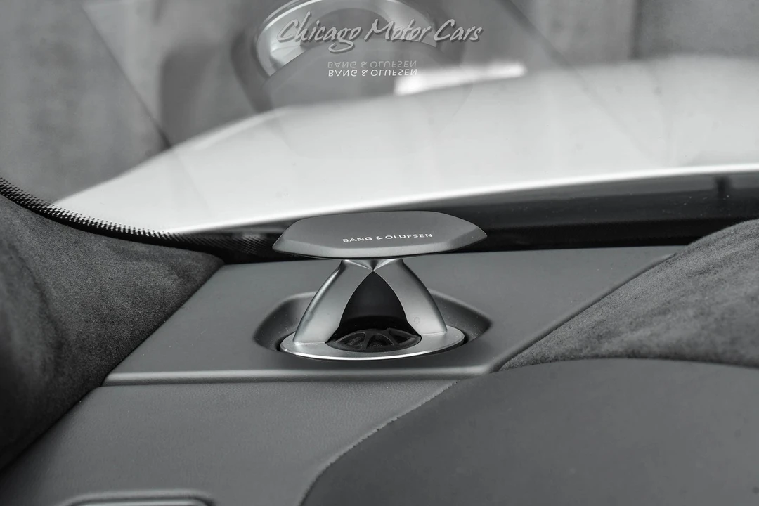2022 Lamborghini Urus - Image 10 of 12