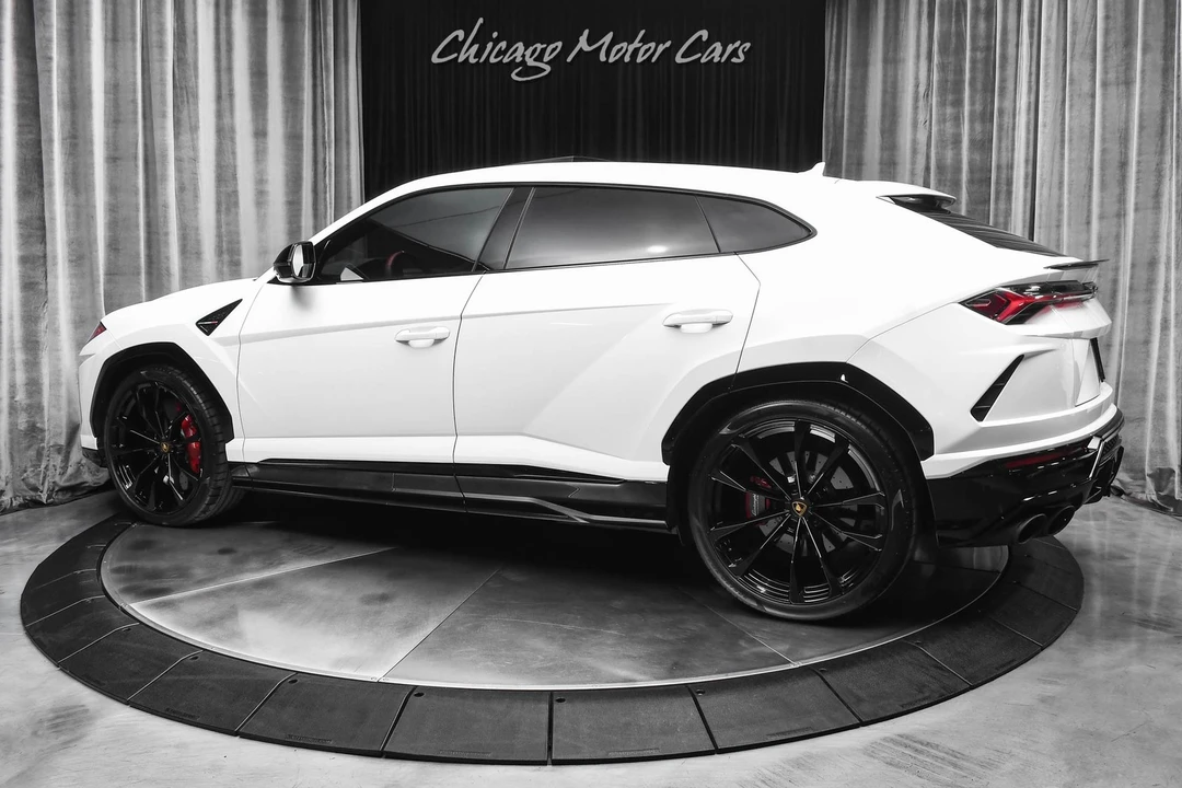 2022 Lamborghini Urus - Image 3 of 12