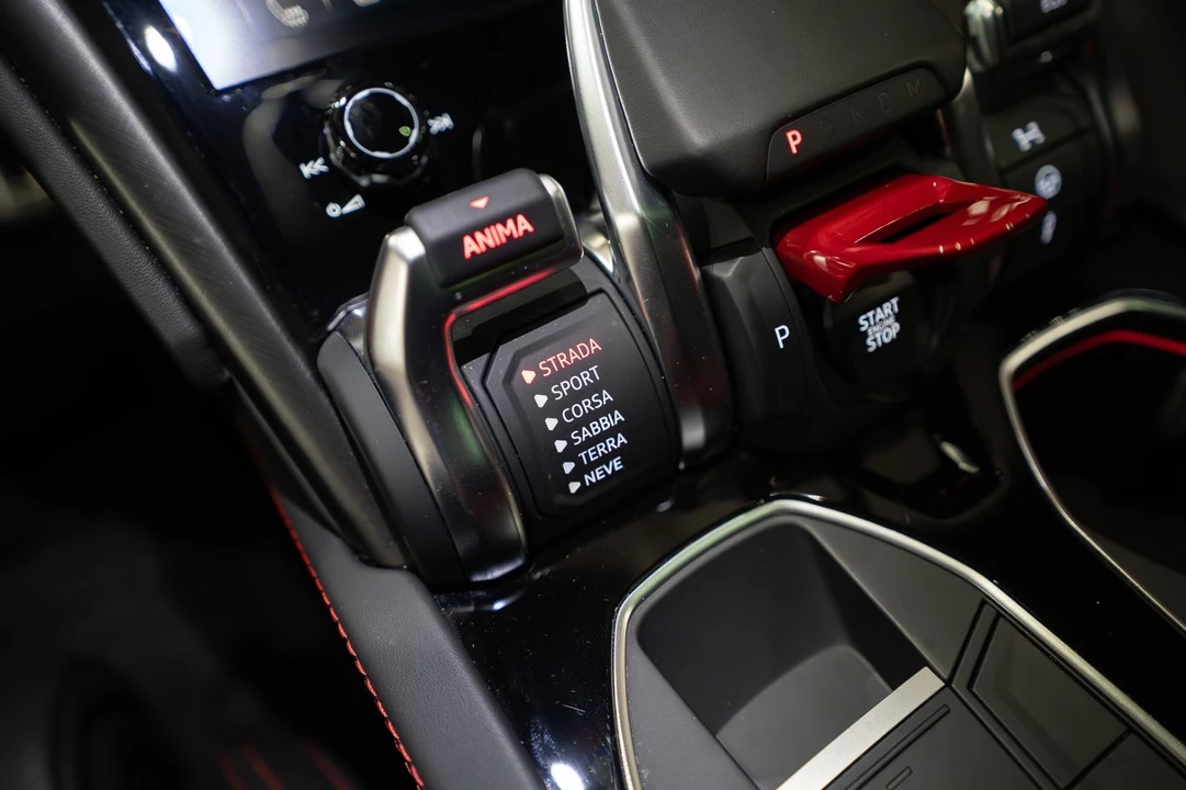 2022 Lamborghini Urus - Image 21 of 31