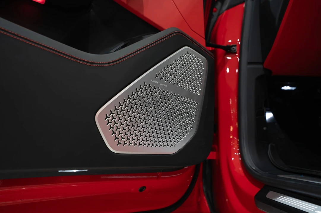 2022 Lamborghini Urus - Image 7 of 31