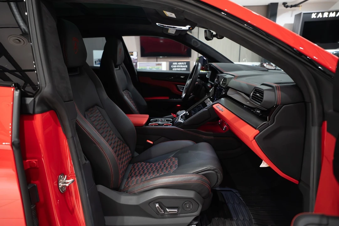 2022 Lamborghini Urus - Image 28 of 31